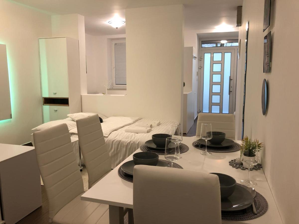 Modern Center Studio Under The Castle II Free Parking Apartment Любляна Екстериор снимка