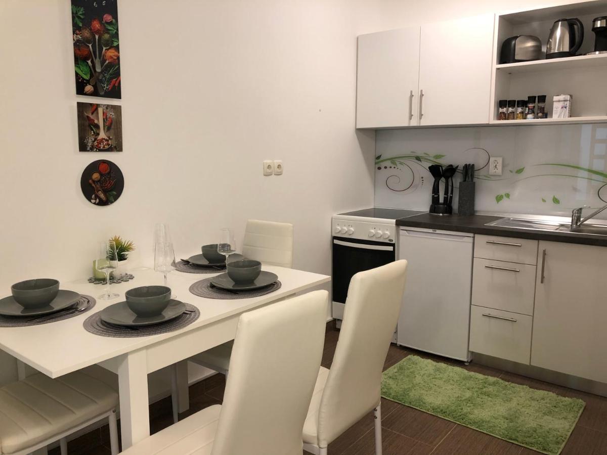Modern Center Studio Under The Castle II Free Parking Apartment Любляна Екстериор снимка